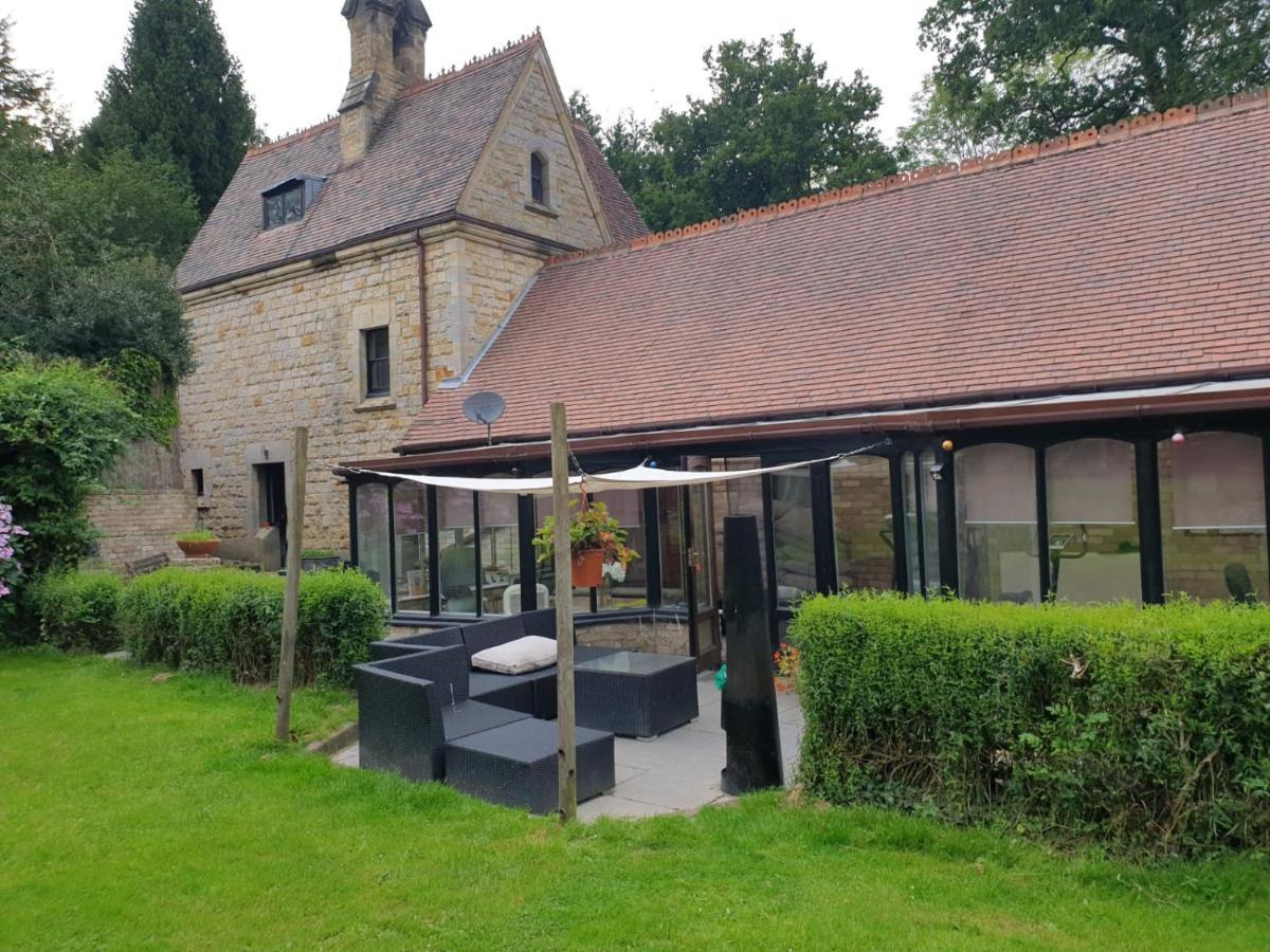 South Lodge House Dormansland Buitenkant foto